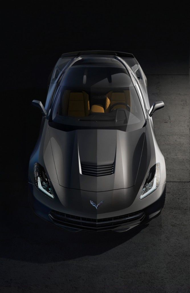 2014-Chevrolet-Corvette-003-medium