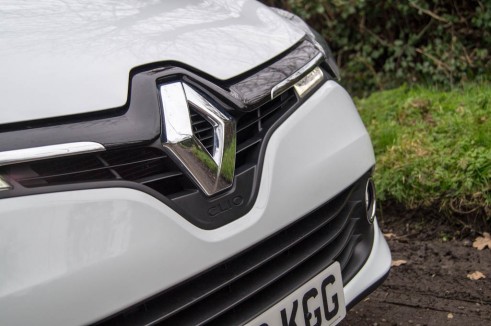 2013 Renault Clio Front Badge