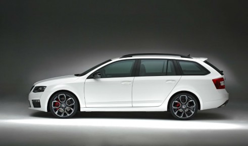 2013 Skoda Octavia vRS Estate Side - carwitter