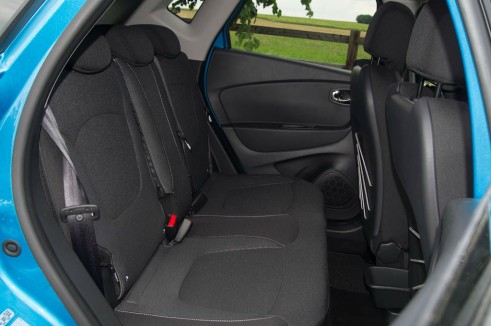 Renault Captur Review Rear Seats - carwitter