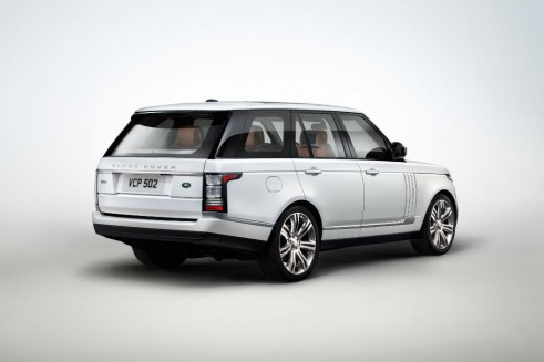 Range Rover Long Wheelbase Autobiography Black Rear - carwitter