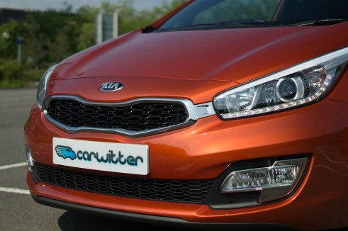 2013 Kia Proceed Review - Front Details - carwitter