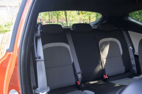2013 Kia Proceed Review - Rear Seats - carwitter