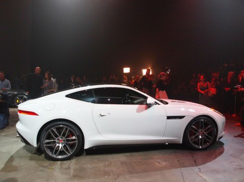 Jaguar F-Type LA Auto Show 2014 - Side - carwitter