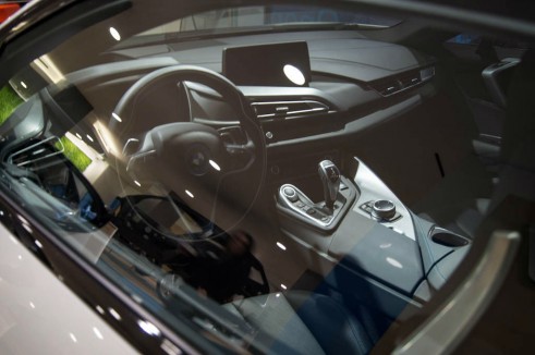 BMW i8 Park Lane London - Interior Dash - carwitter