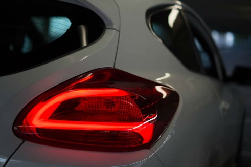 2014 Kia Pro Ceed GT Review - Brake Light - carwitter