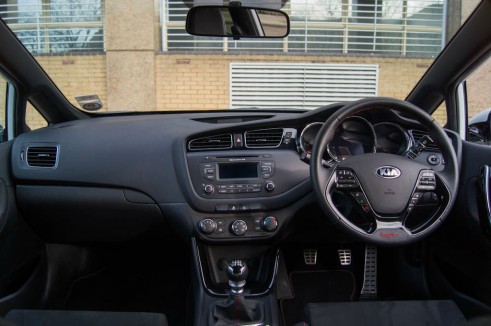 2014 Kia Pro Ceed GT Review - Dashboard - carwitter