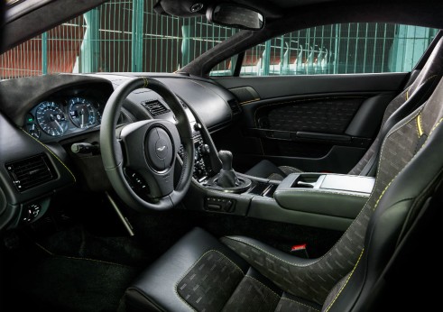 Aston Martin Vantage V8 N430 interior - carwitter