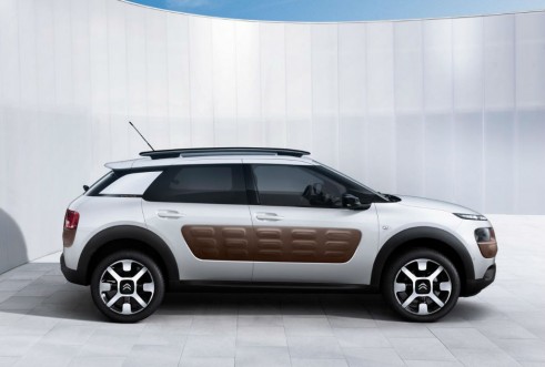 Citroen Cactus - Side - carwitter