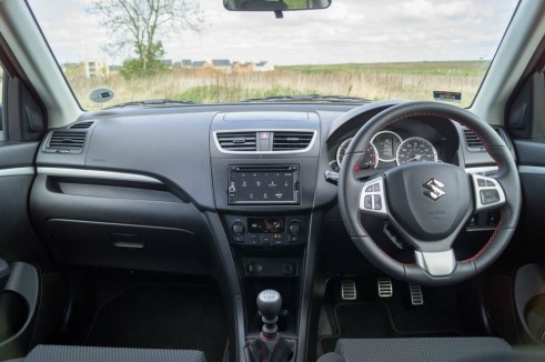 2014 Suzuki Swift Sport Review - Dashboard - carwitter