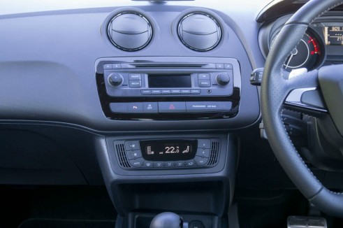 2014 Seat Ibiza Cupra - Center Console - carwitter