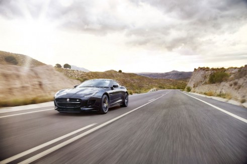 Jaguar 2016 grey front - carwitter