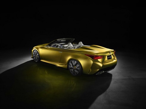 Lexus LF-C2 concept rear - carwitter