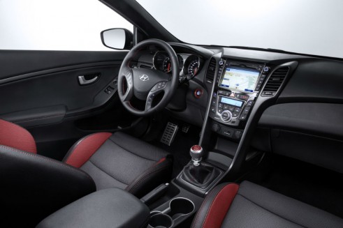 2014 Hundai i30 interior turbo  - carwitter
