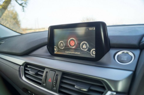 2015 Mazda 6 Review - 7 Inch Infotainment Screen 3 - Carwitter