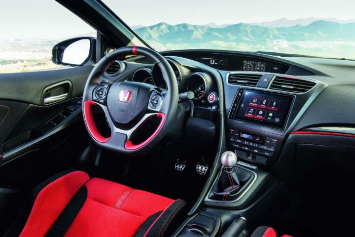 2015 Honda Civic Type R - Dashboard - carwitter
