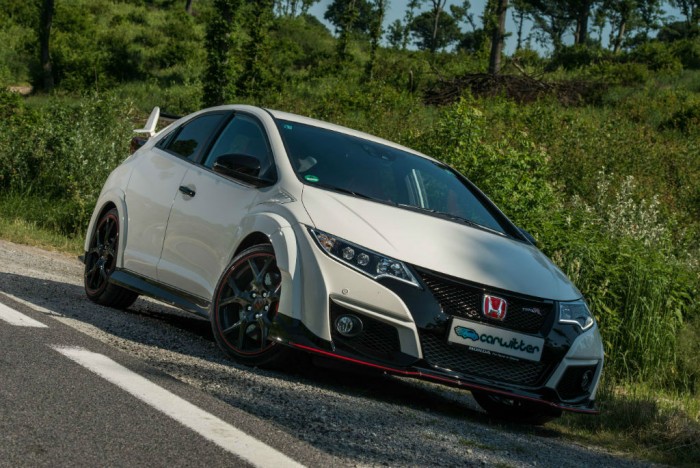 2015 Honda Civic Type R - Front Side Angle Close - carwitter