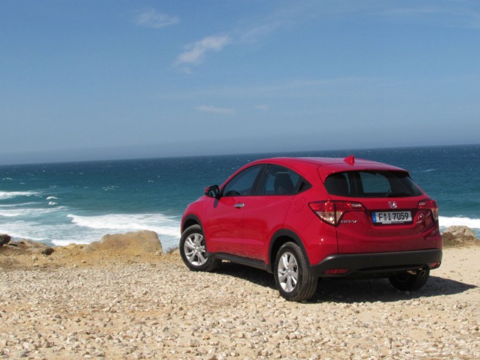 2015 Honda HRV Review - Rear Scene - carwitter