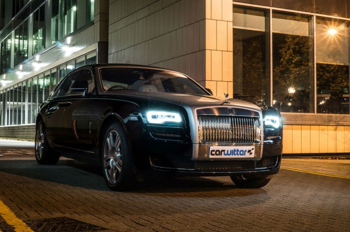 2016 Rolls Royce Ghost Series 2 Review - Front Scene - carwitter