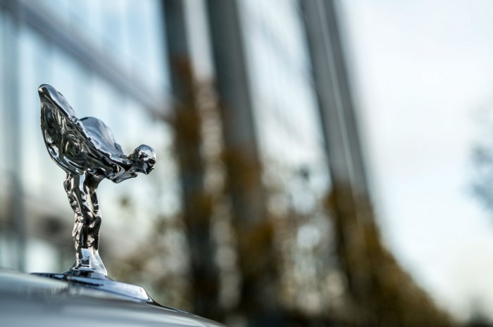 2016 Rolls Royce Ghost Series 2 Review - Spirit Of Ecstasy Secne - carwitter