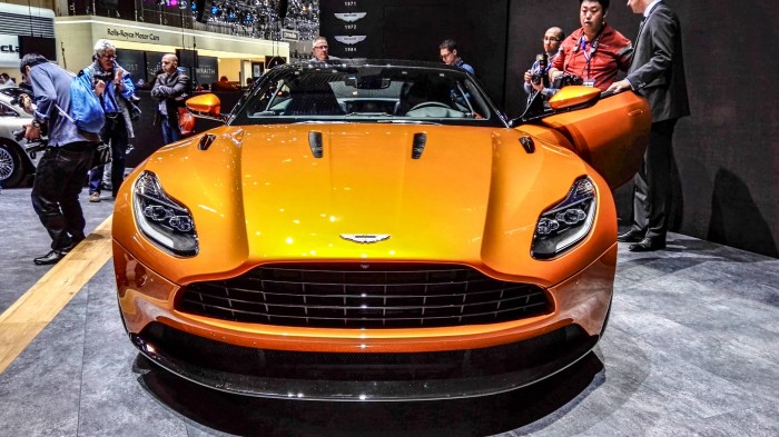 Geneva Motor Show 2016 - Aston Martin DB11 - Front Orange - carwitter