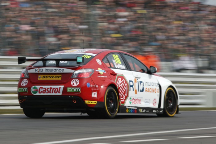 BTCC 16 Brands Hatch Sutton MG