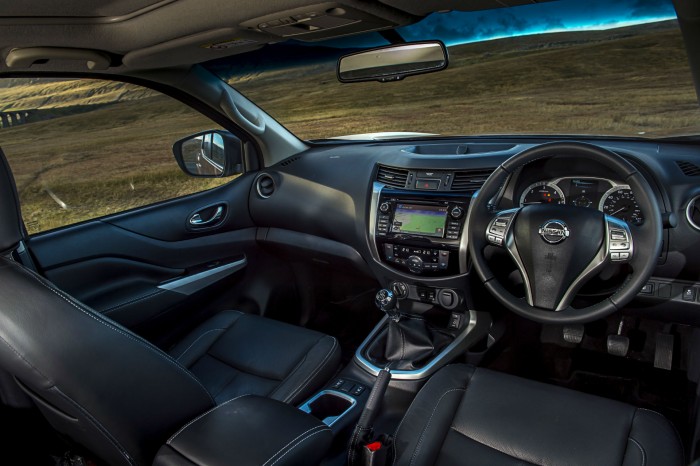 Nissan Navara NP300 Automatic Review - Dashboard Interior - carwitter