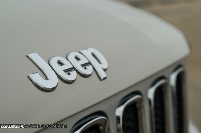 2016 Jeep Renegade Review - Front Badge - carwitter