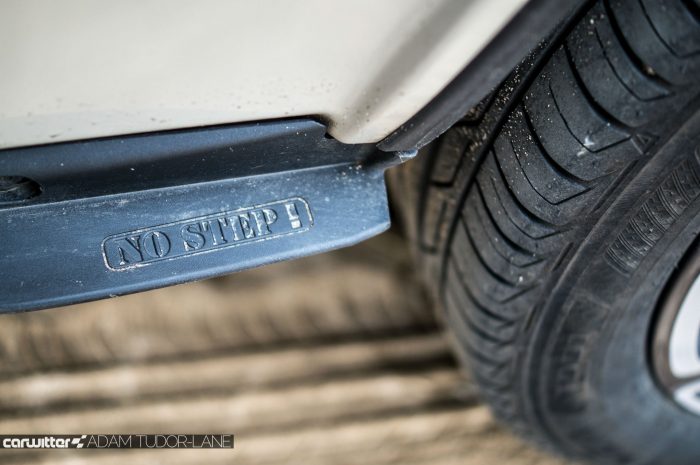 2016 Jeep Renegade Review - Side Trim No Step - carwitter