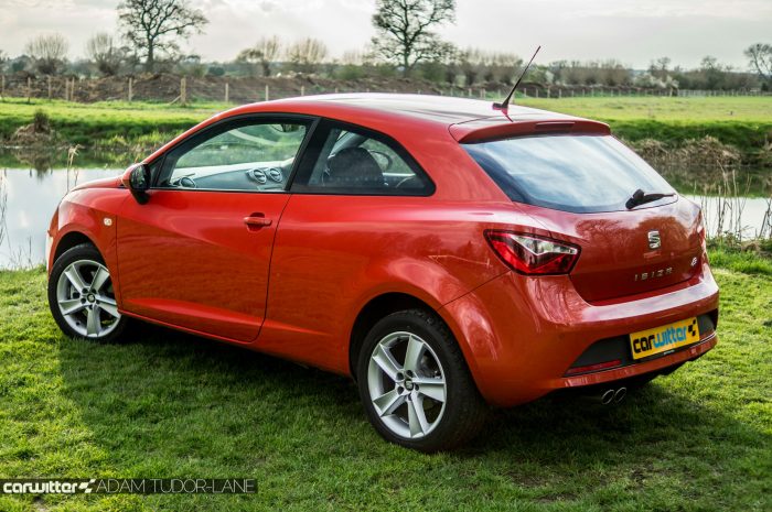 2016 SEAT Ibiza FR Review - Rear Angle Close - carwitter