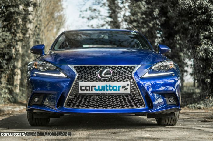 2016 Lexus is200t Review - Front Low - carwitter