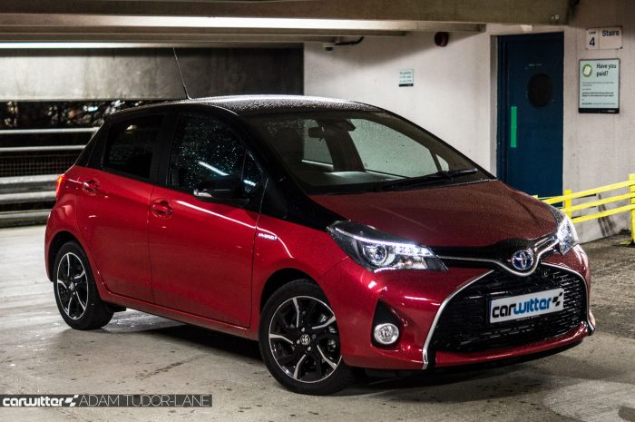 2016 Toyota Yaris Hybrid Review - Front Angle Close - carwitter