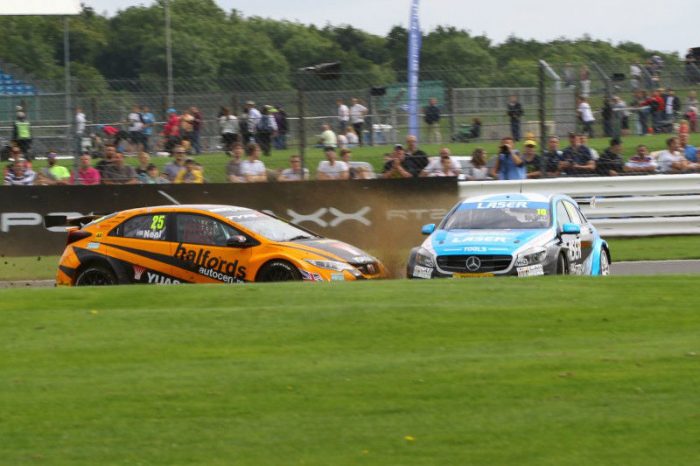 btcc-2016-silverstone-neal-honda-moffat-mercedes