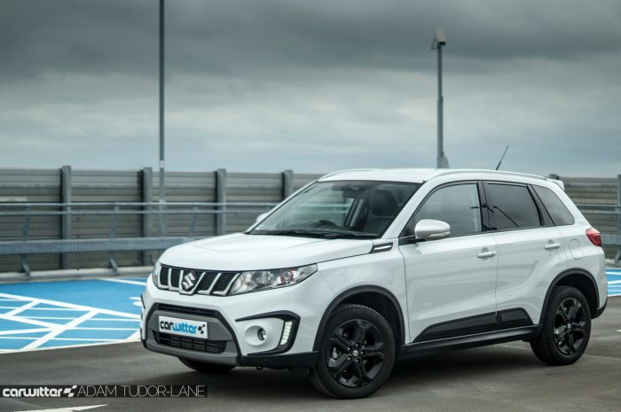 2016-suzuki-vitara-s-review-side-carwitter