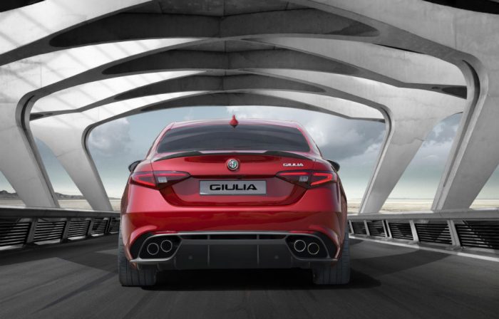 alfa-romeo-giulia-back
