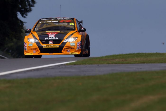 btcc-16-brands-gp-neal-honda-civic