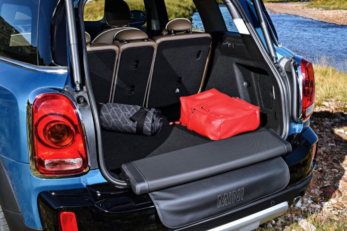 mini-countryman-boot