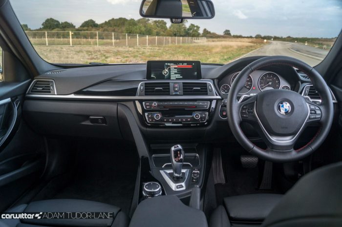 2016-bmw-330e-edrive-review-dashboard-carwitter