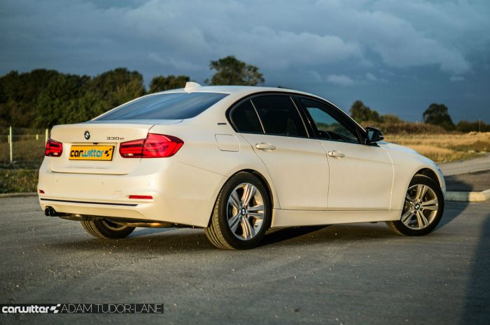 2016-bmw-330e-edrive-review-side-angle-carwitter